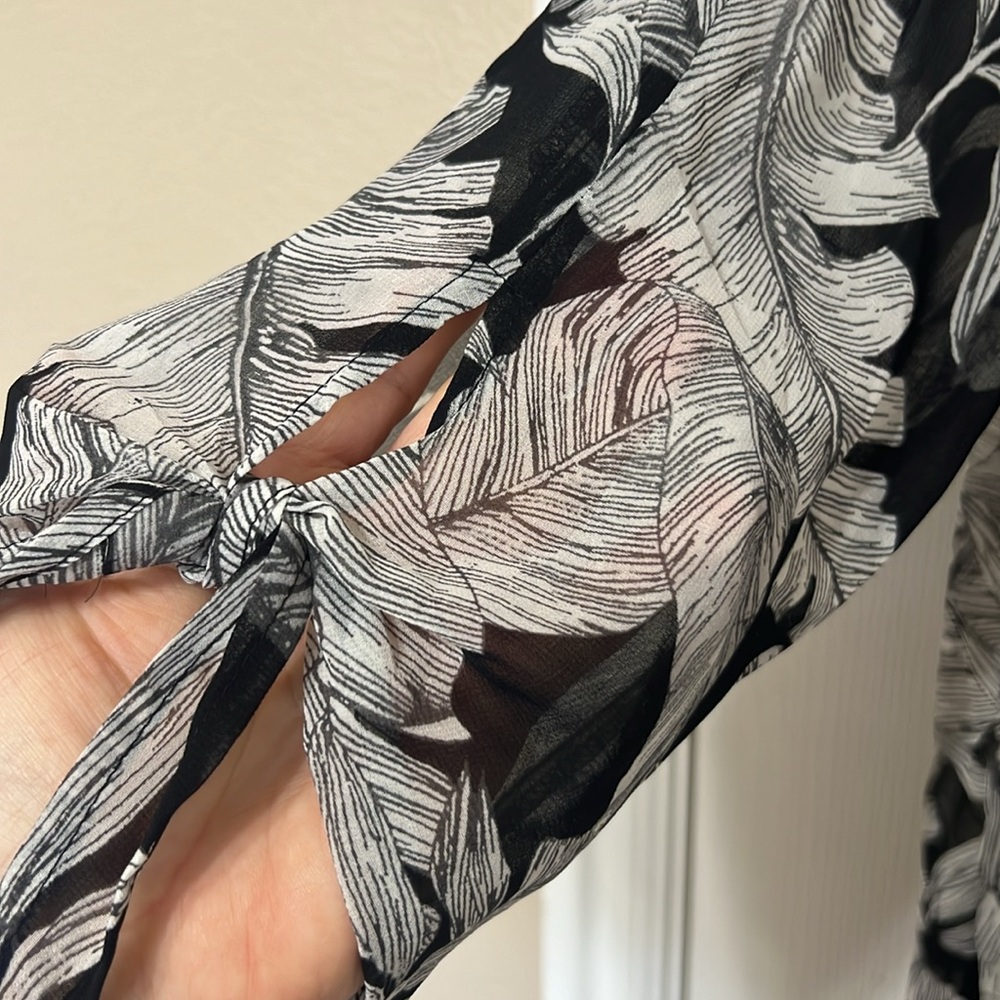 Tunic - Picture 2 of 6